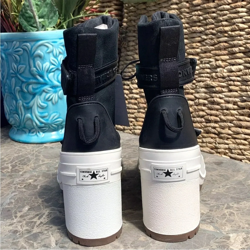 Converse black chucks